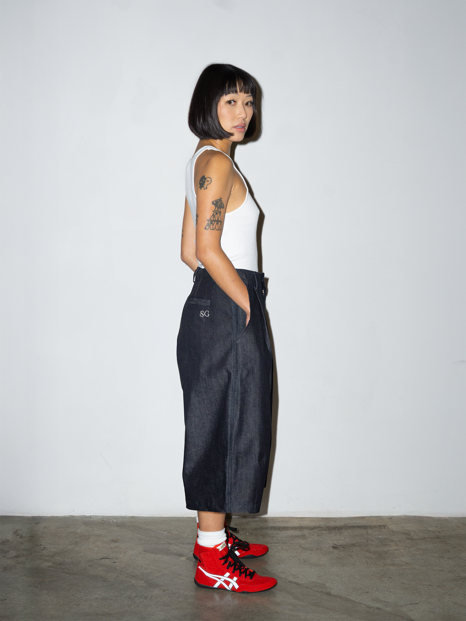 SHANTS IN DENIM