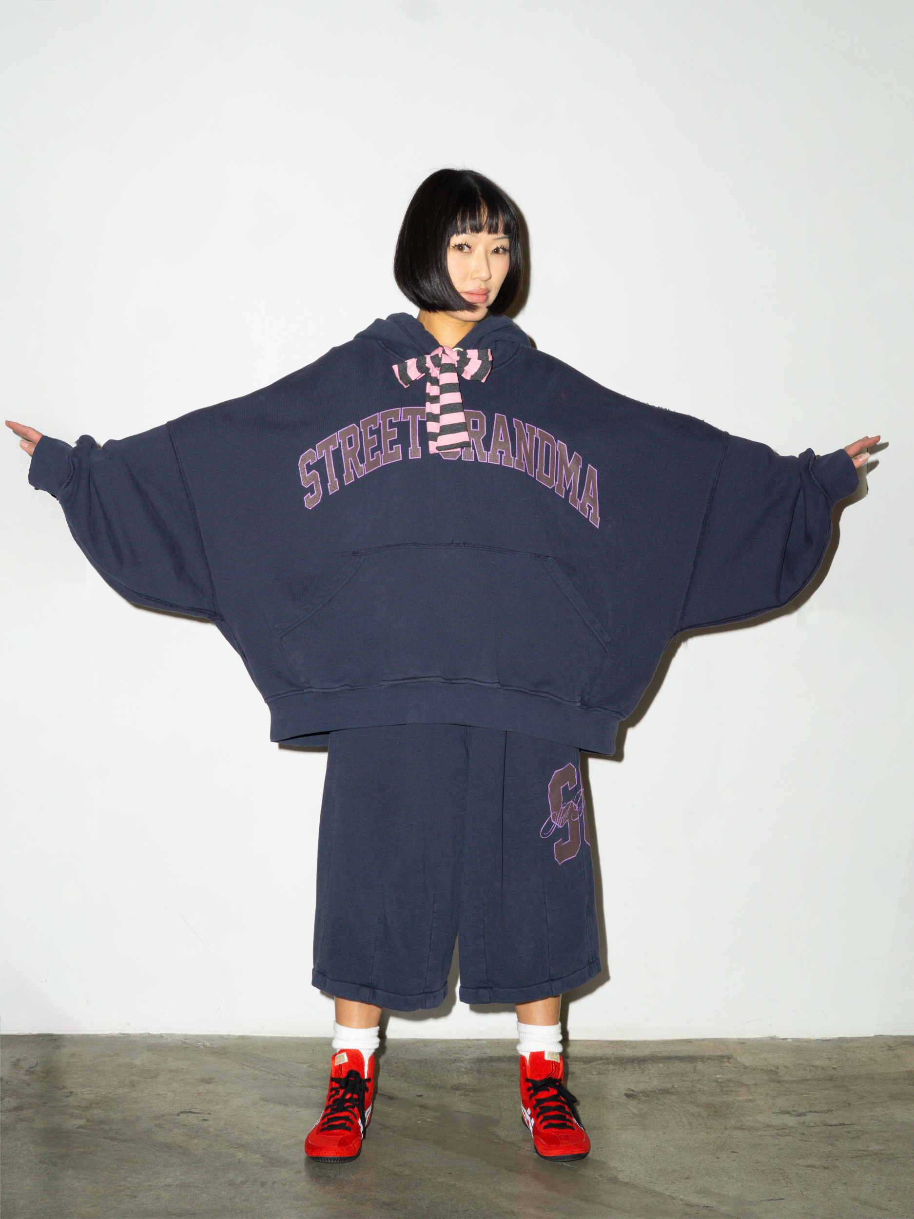 VINTAGE WASH HOODIE IN BLUE