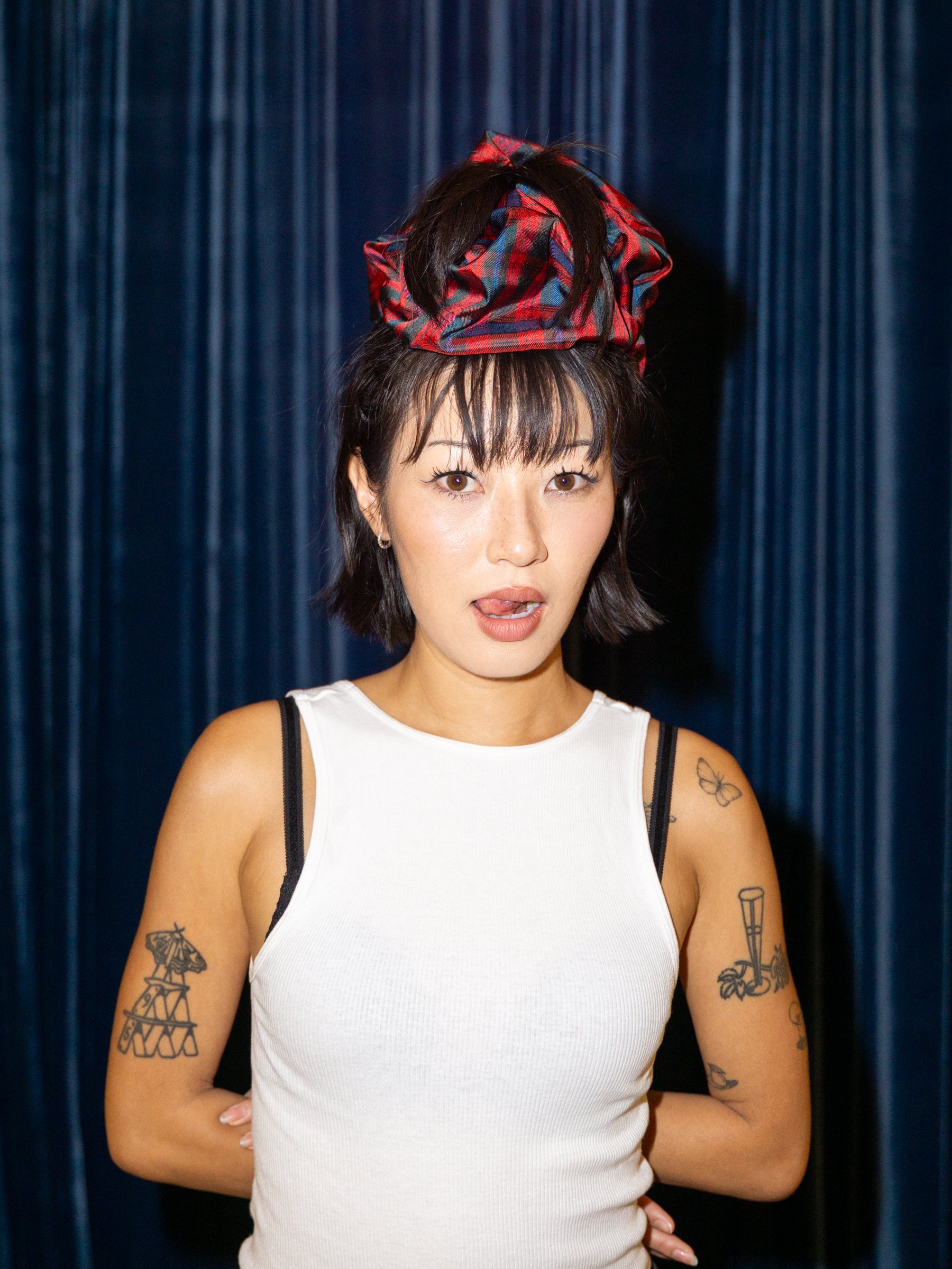 SUPERSIZED SILK SCRUNCHIE IN RED