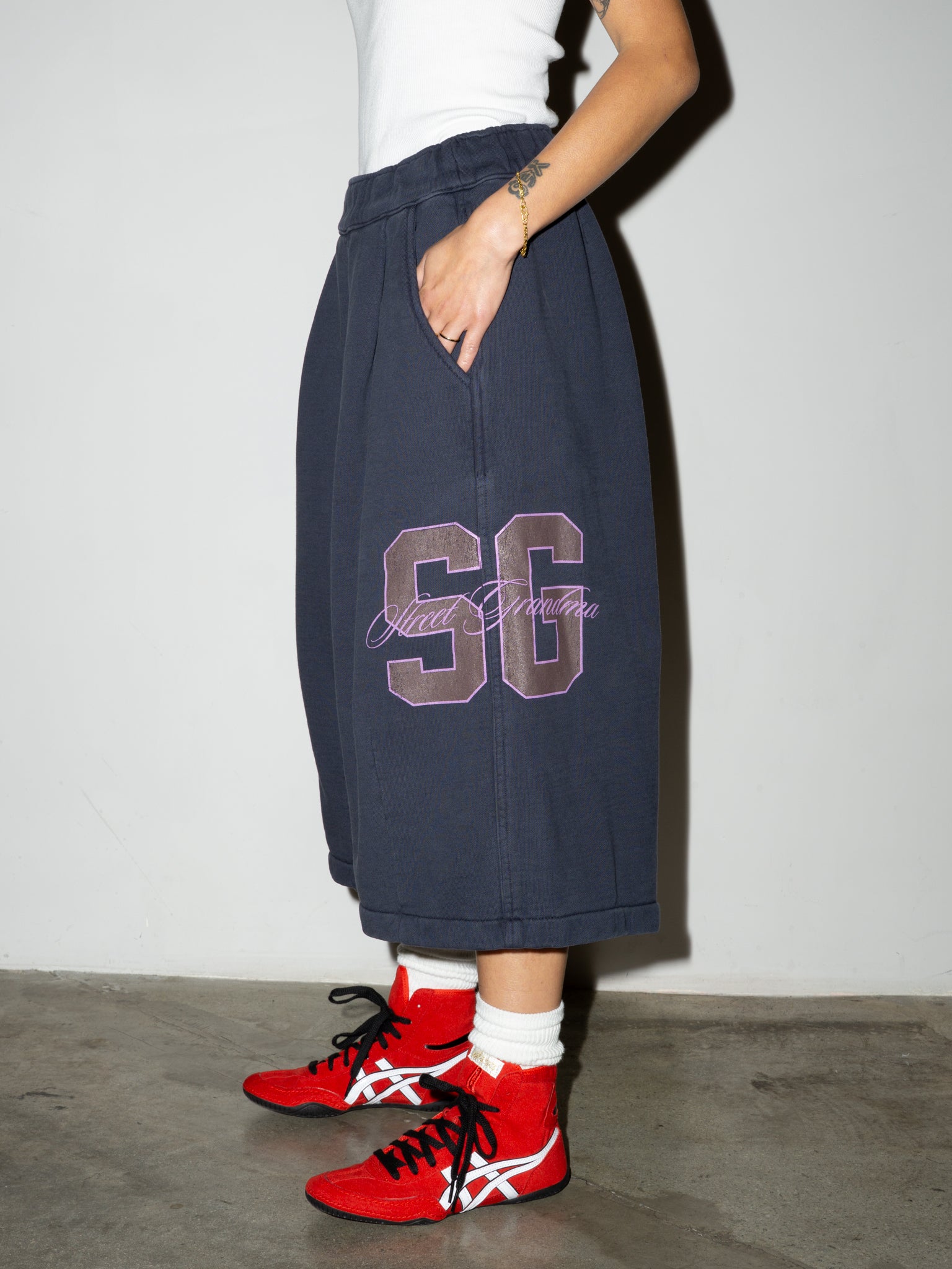 VINTAGE WASH SWEAT SHANTS IN BLUE