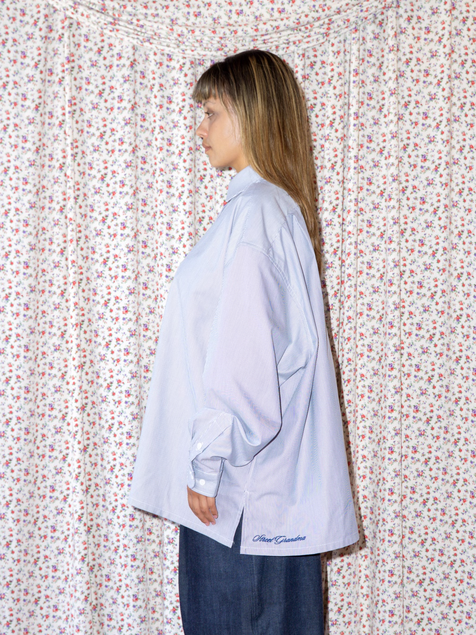 LIBRARIAN SHIRT IN BLUE STRIPE