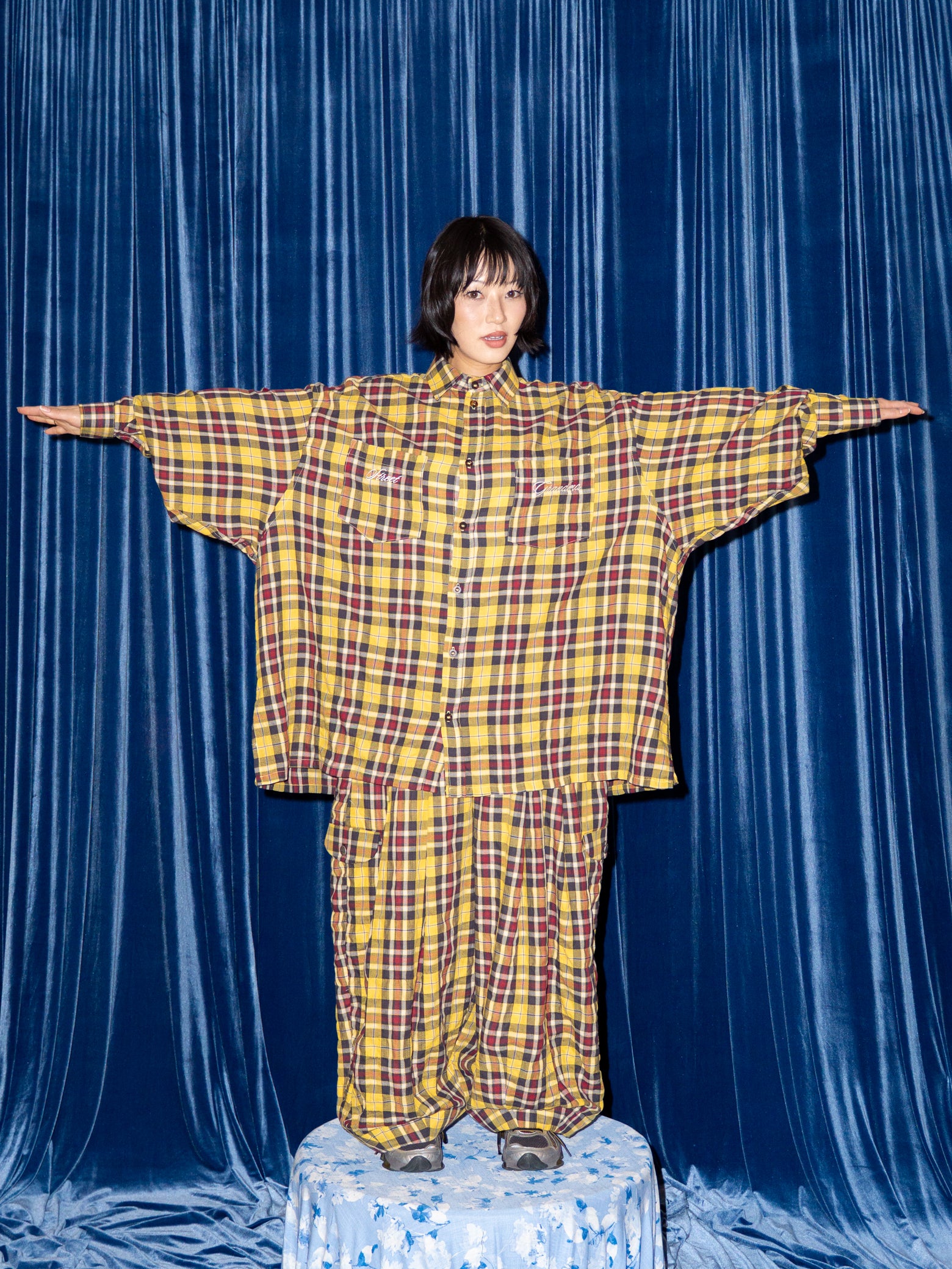 LIBRARIAN SHIRT IN YELLOW PLAID