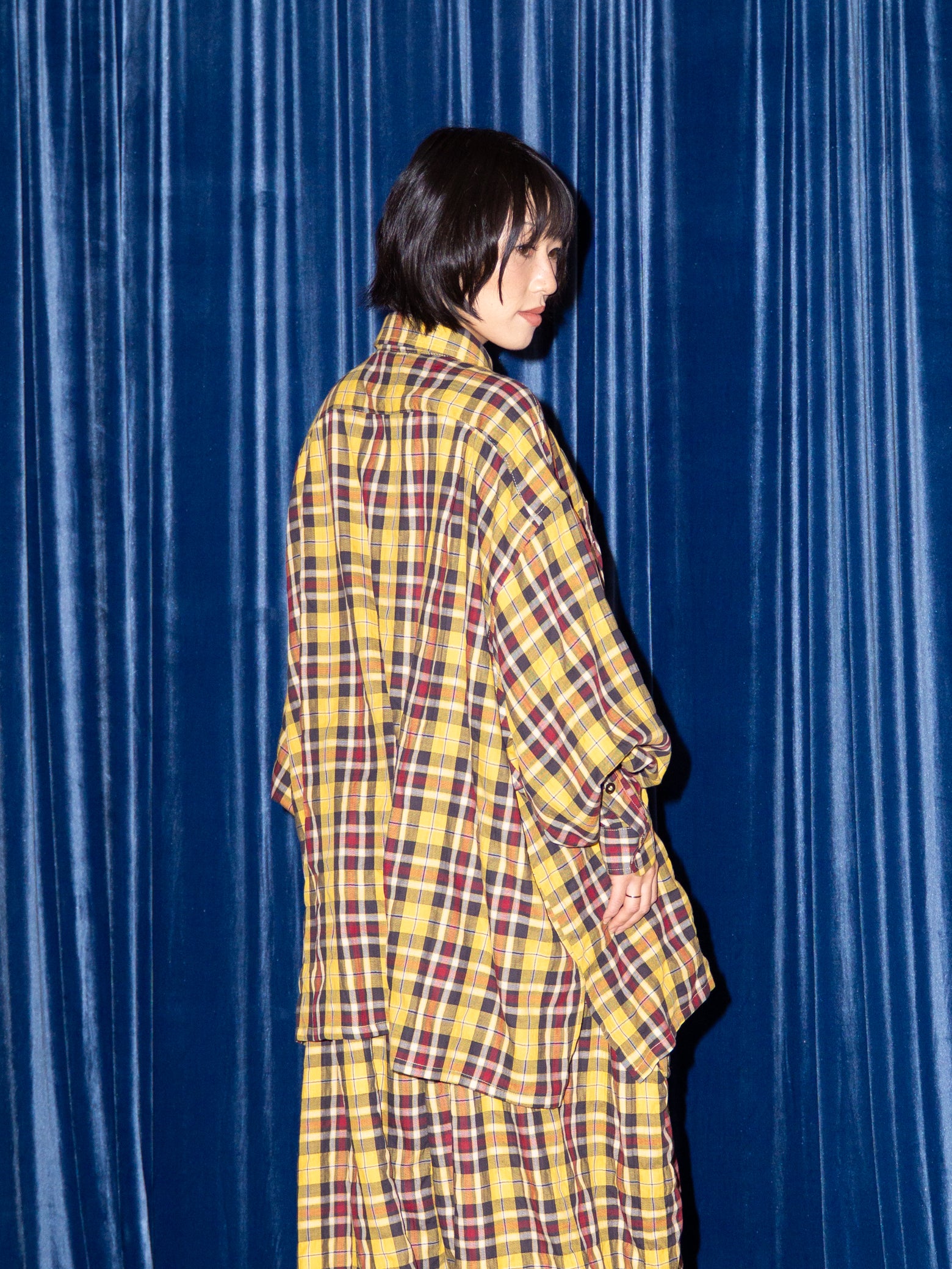 LIBRARIAN SHIRT IN YELLOW PLAID