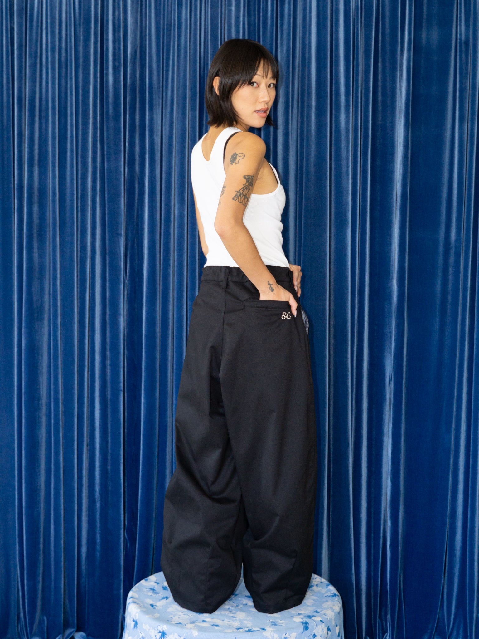 SUPER WIDE PANTS IN BLACK TWILL