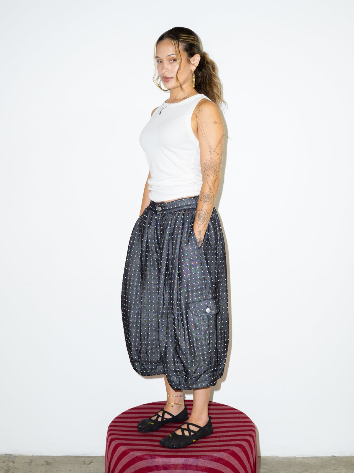 PARACHUTE SHANTS IN BLACK POLKA DOT