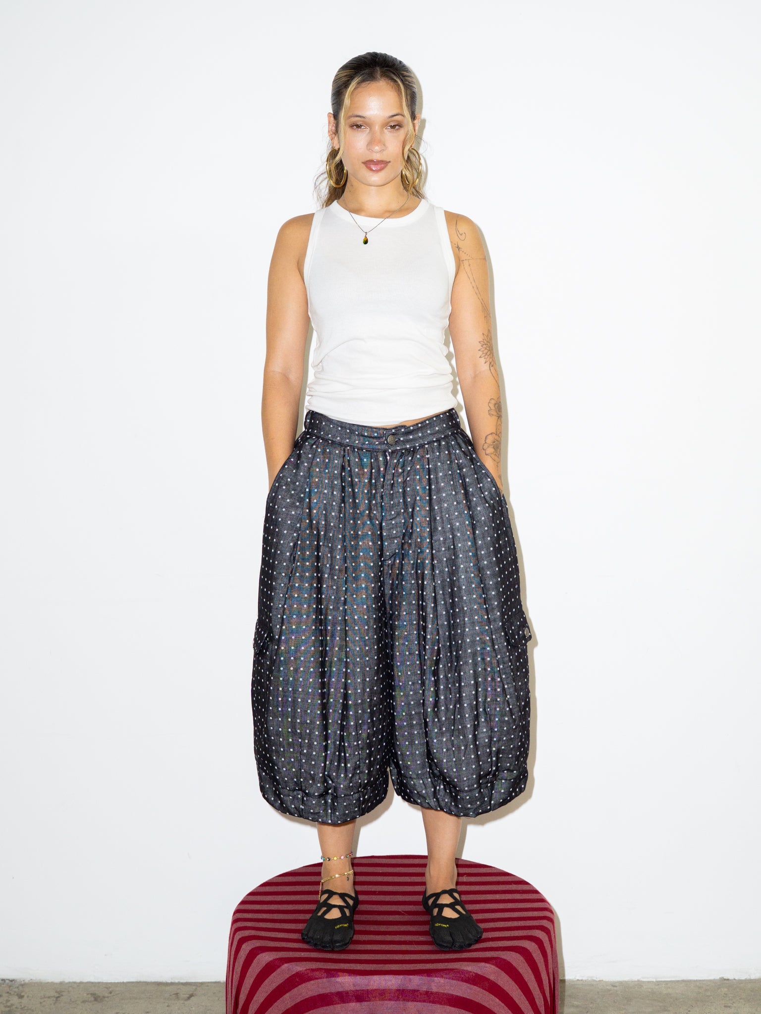 PARACHUTE SHANTS IN BLACK POLKA DOT