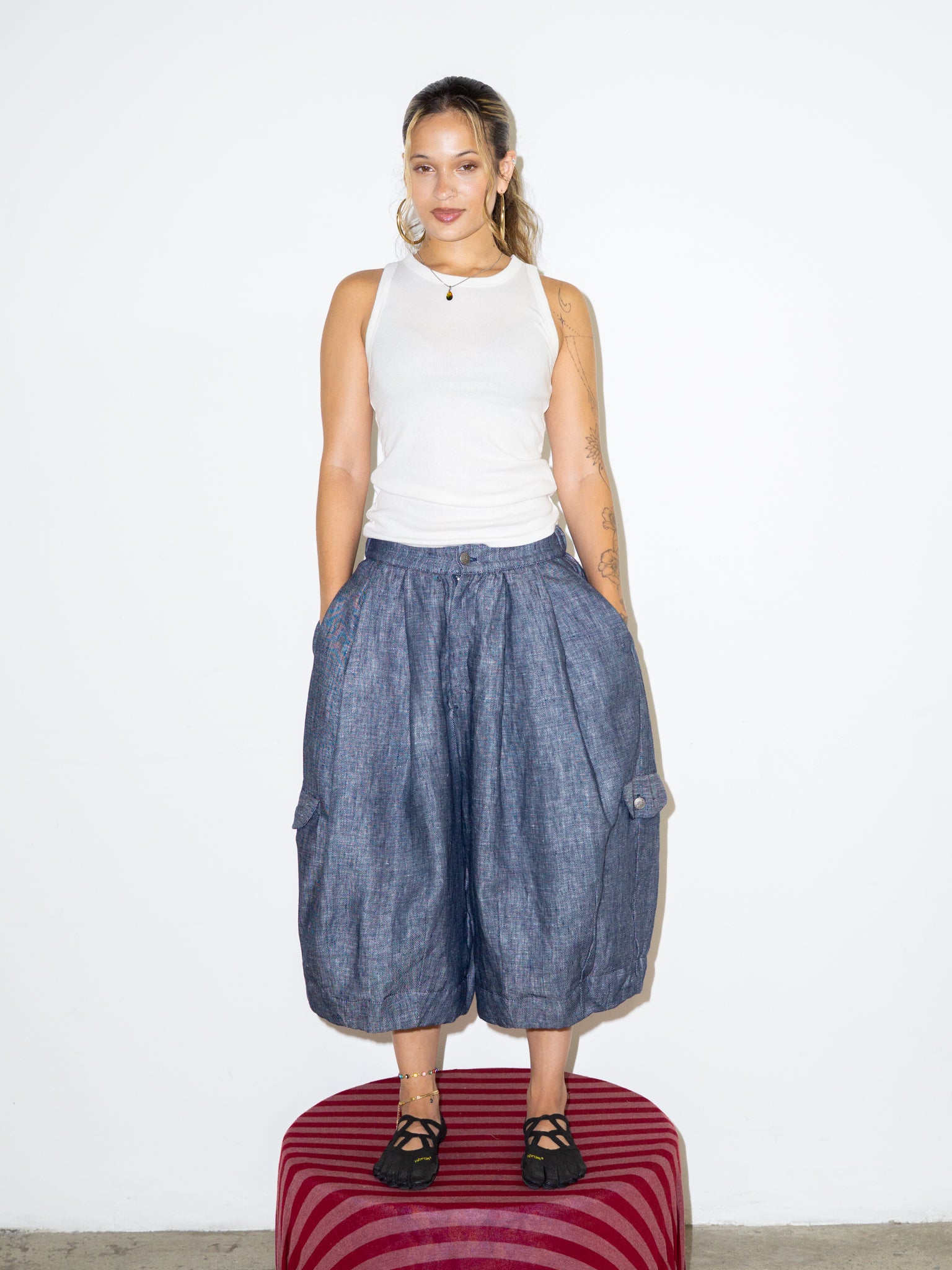 PARACHUTE SHANTS IN NAVY LINEN