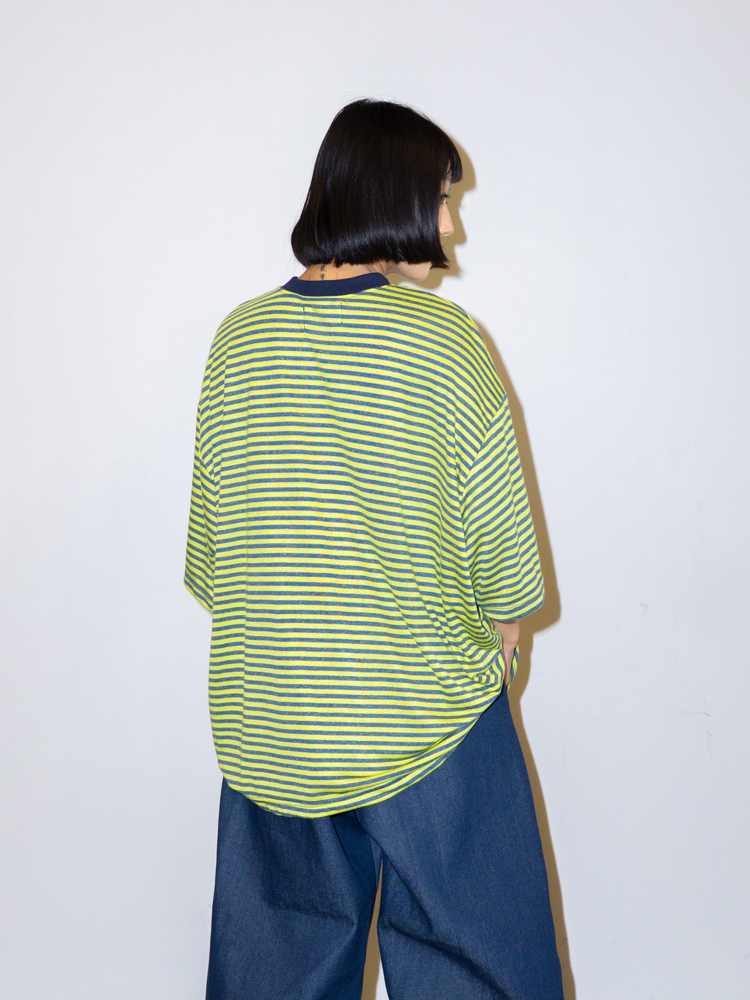 PE TEE IN NEON STRIPE