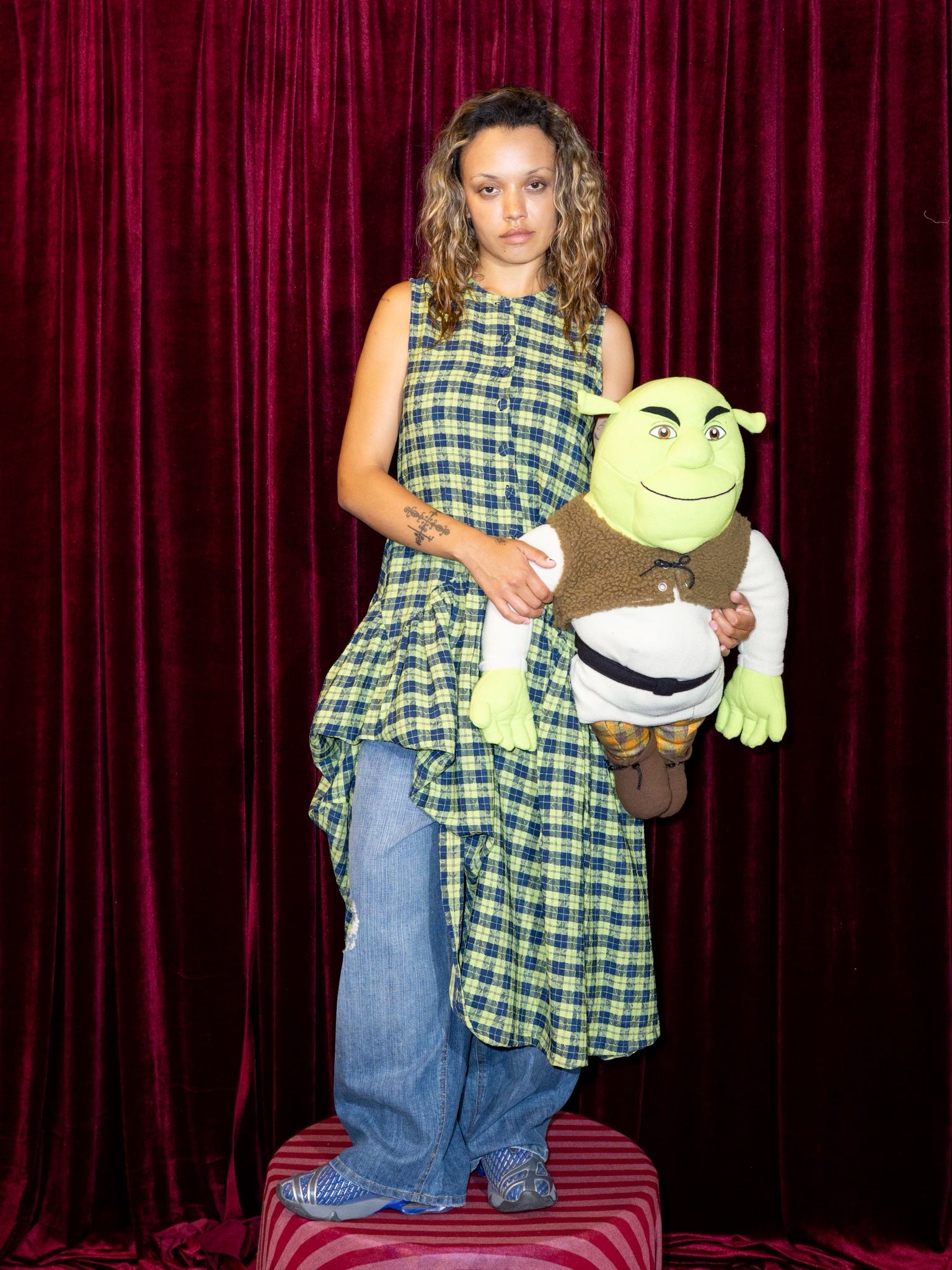 SLEEVELESS DRESS IN GREEN PLAID