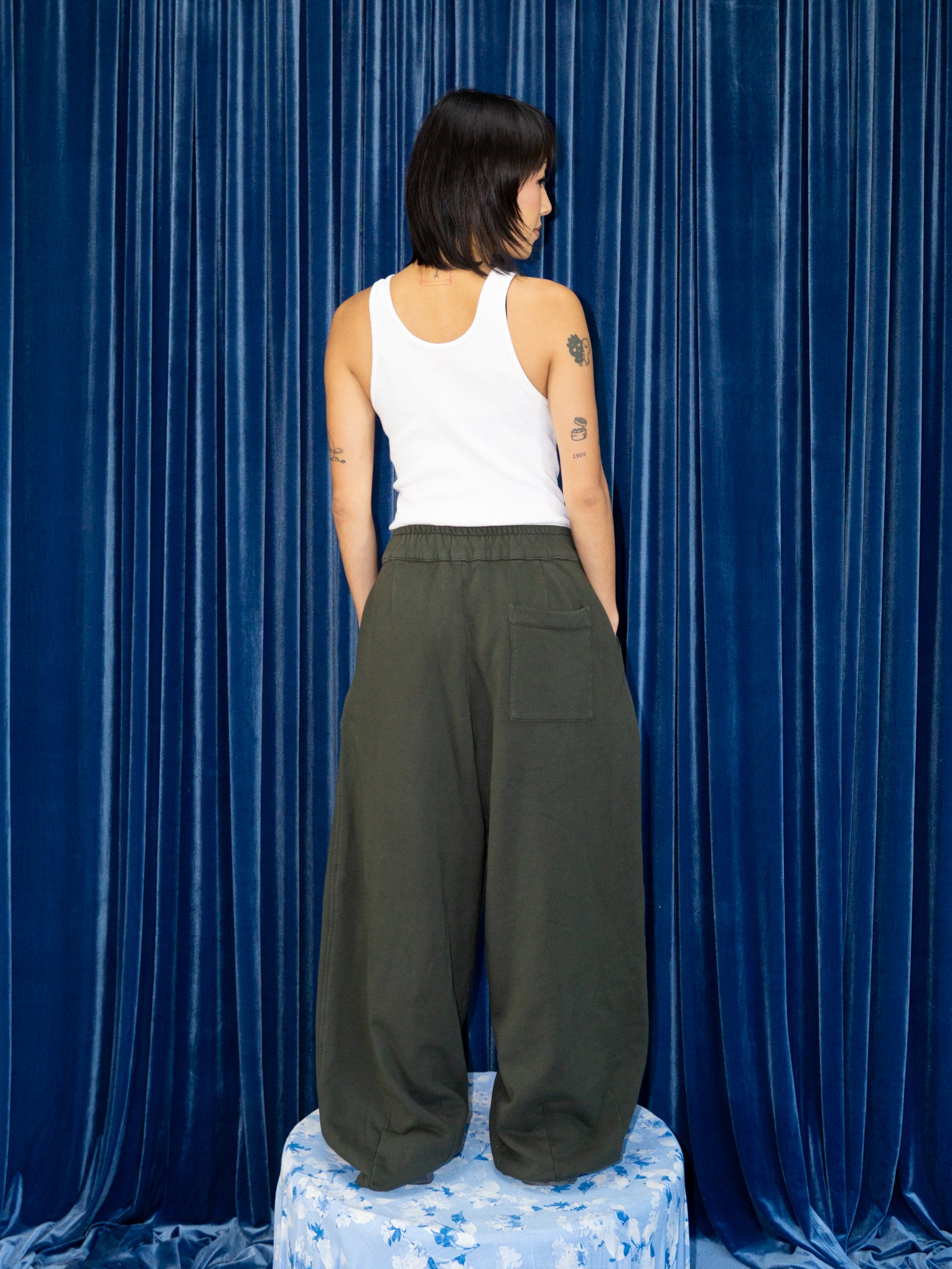 VINTAGE WASH SWEAT PANTS IN GREEN