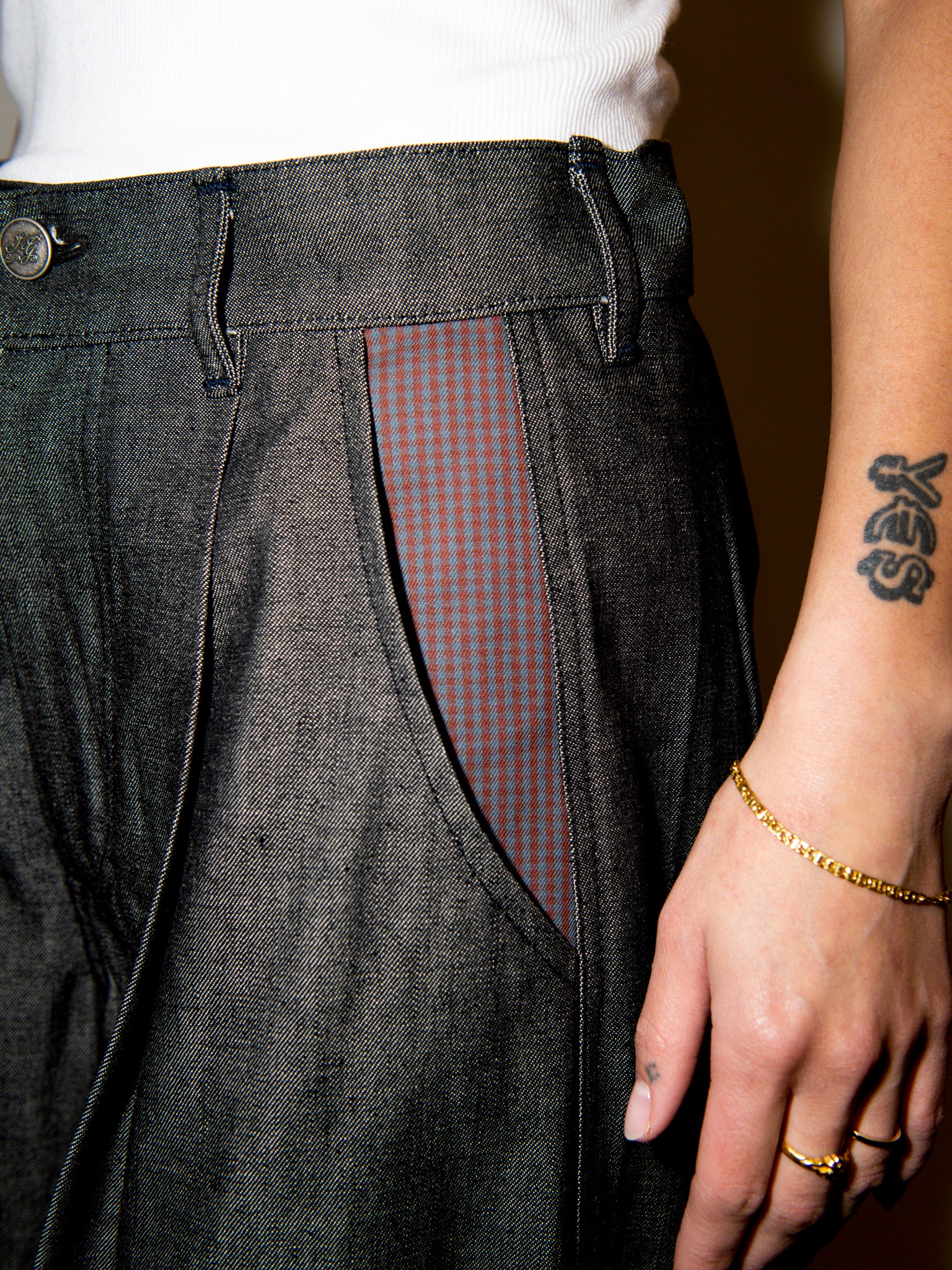 SUPER WIDE PANTS IN RAW DENIM / BURGUNDY – STREET GRANDMA
