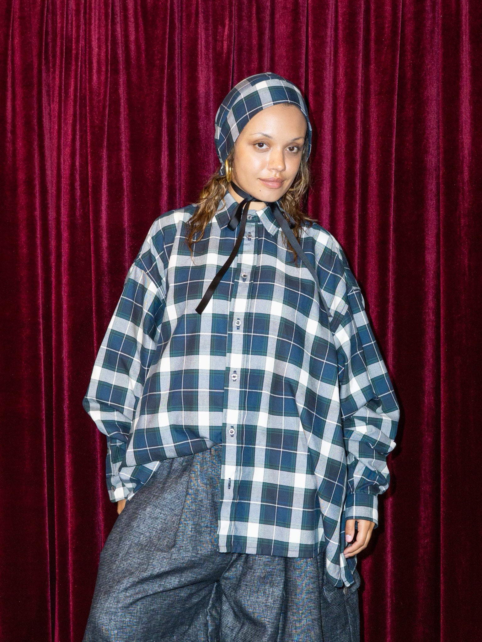 LIBRARIAN SHIRT IN BLUE PLAID